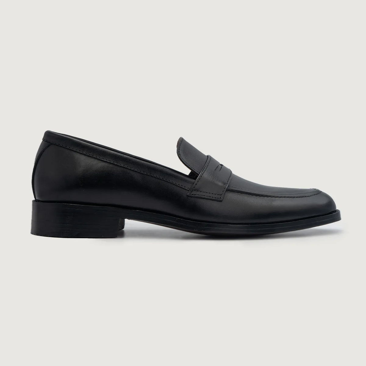 Black Full-Grain leather Loafers - Goodyear welt -rakenne ja kärkiosa