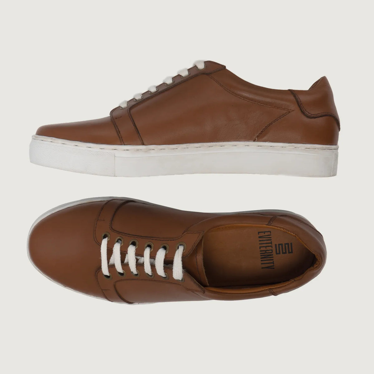 High-Traction Rubber Outsole & Lug Tread Pattern on Carter Runn Vaaleanruskea Nahkatennarit Miehille For Men