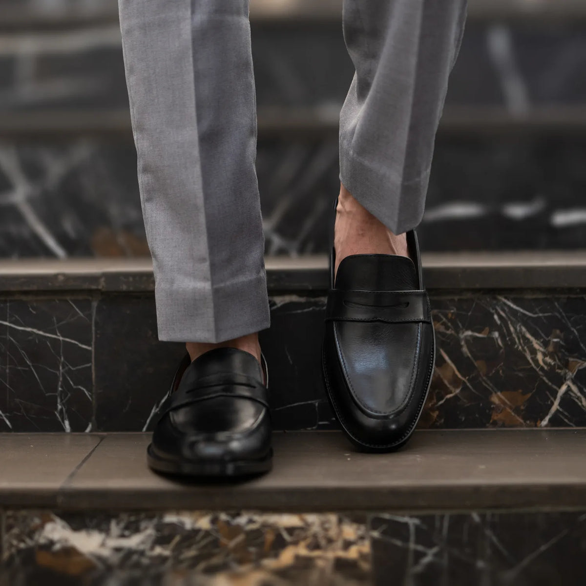 Orlaven Baxton Musta Nahkaloaferit Miehille footwear image 9