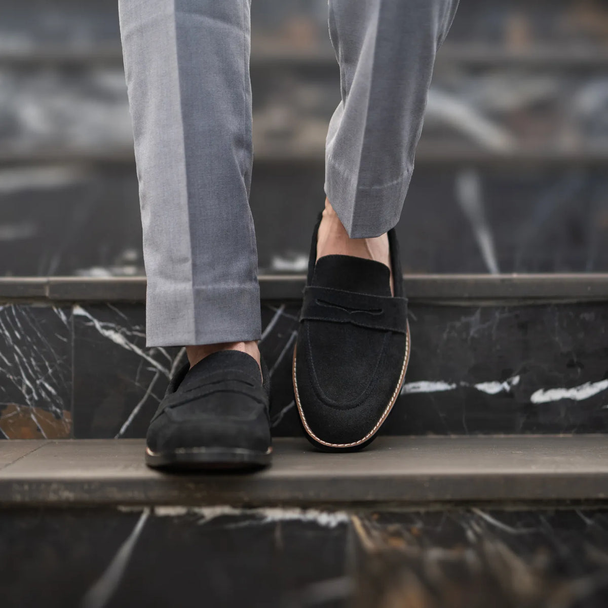 Orlaven Baxton Musta Suede Nahkaloaferit Miehille footwear image 9
