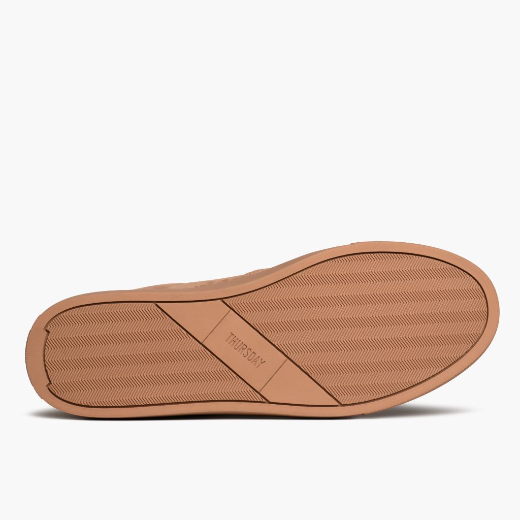 High-Traction Rubber Outsole & Lug Tread Pattern on Court Clay Nahkatennarit Miehille