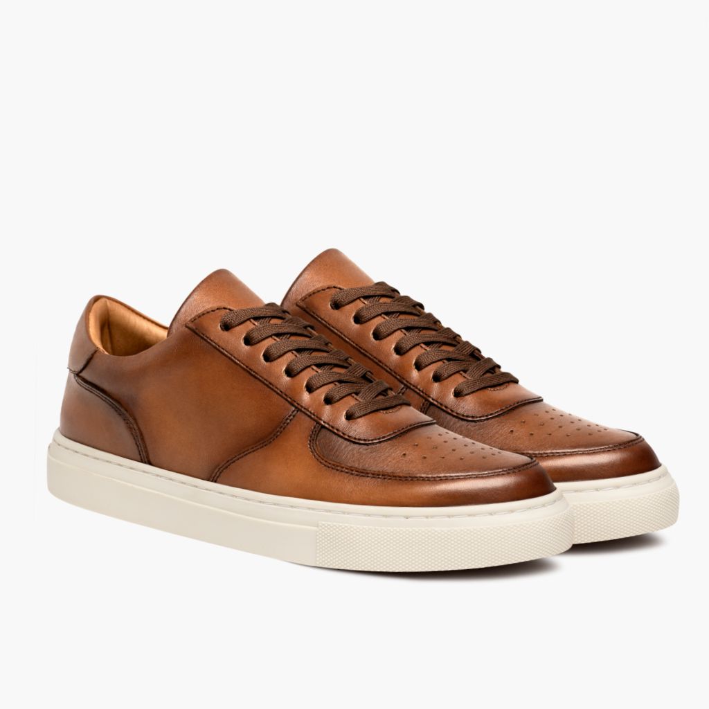 Court Toffee x Off-White Nahkatennarit Miehille in White Full-Grain Leather - Sivunäkymä | Osta verkosta