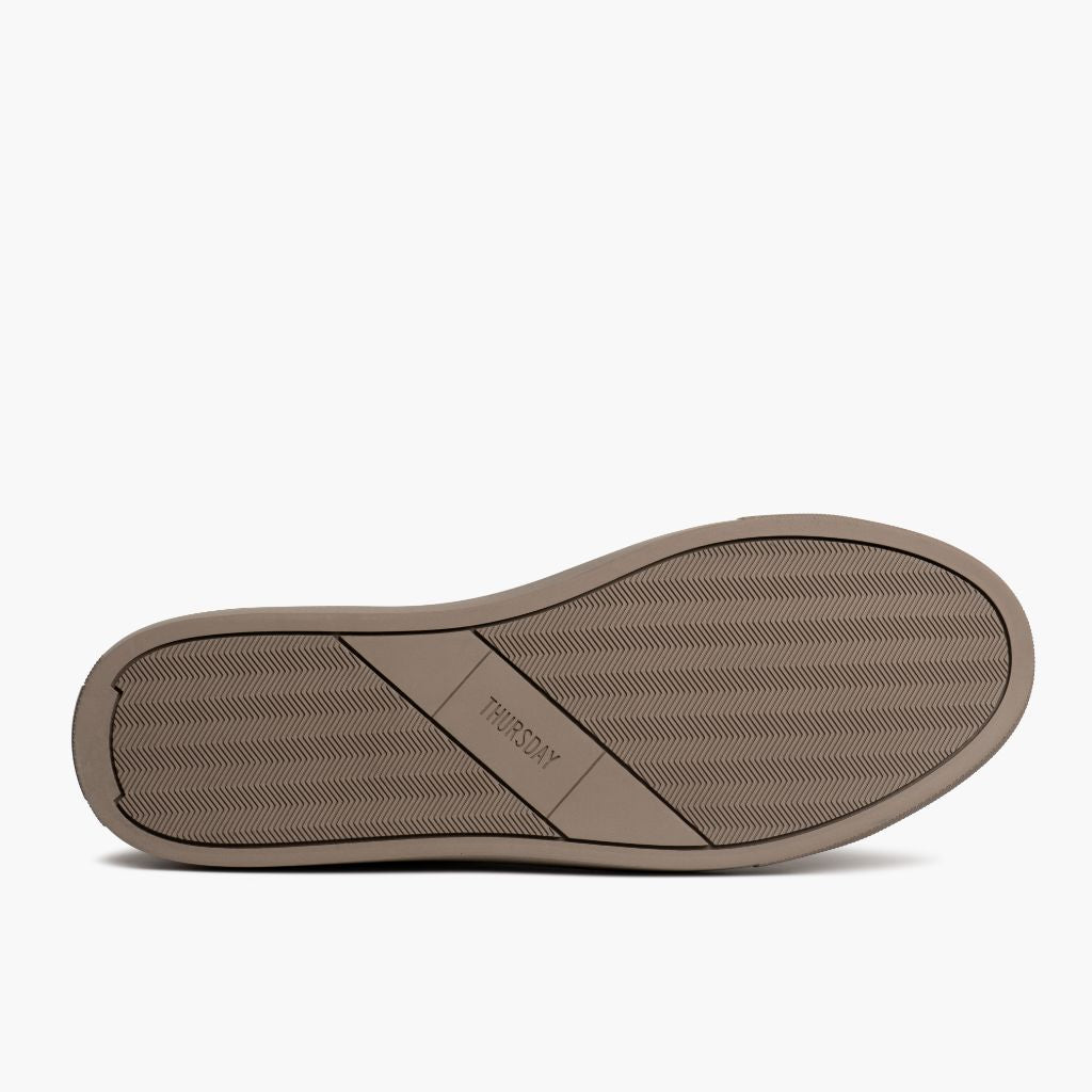 High-Traction Rubber Outsole & Lug Tread Pattern on Encore Taupe Nahkatennarit Miehille