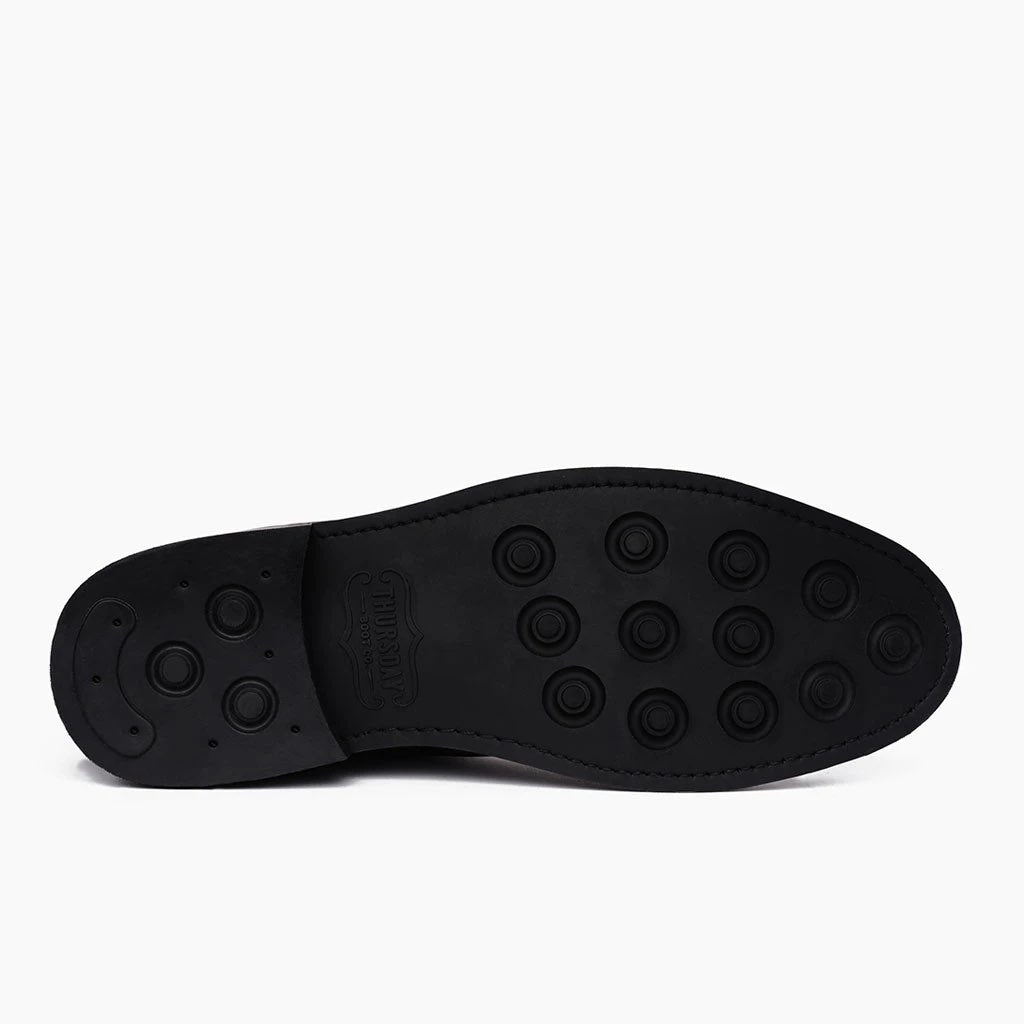 High-Traction Rubber Outsole & Lug Tread Pattern on Duke Chocolate Suede Nahkasaappaat Miehille