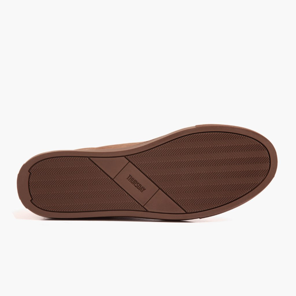 High-Traction Rubber Outsole & Lug Tread Pattern on Premier Low Top Pebble Nahkatennarit Miehille For Men