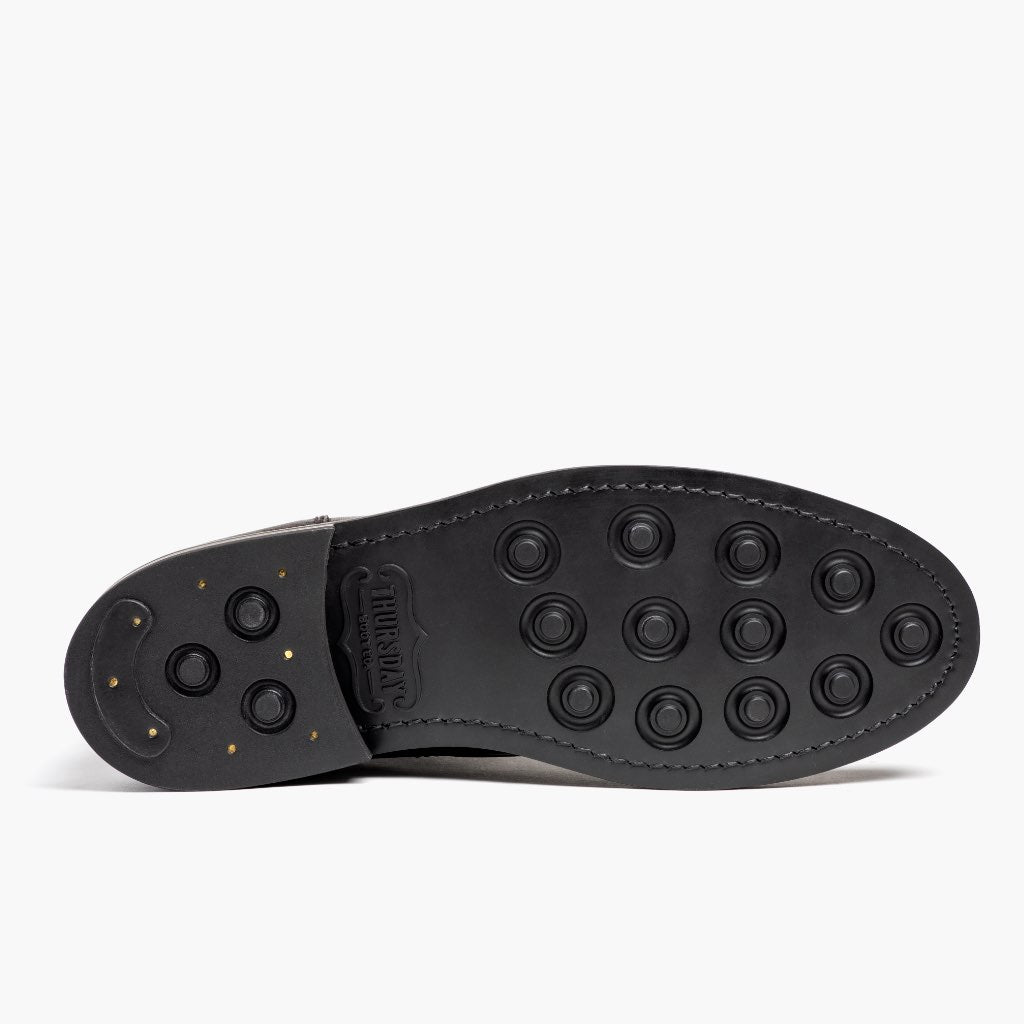 High-Traction Rubber Outsole & Lug Tread Pattern on President Musta Coffee Nahkasaappaat Miehille For Men