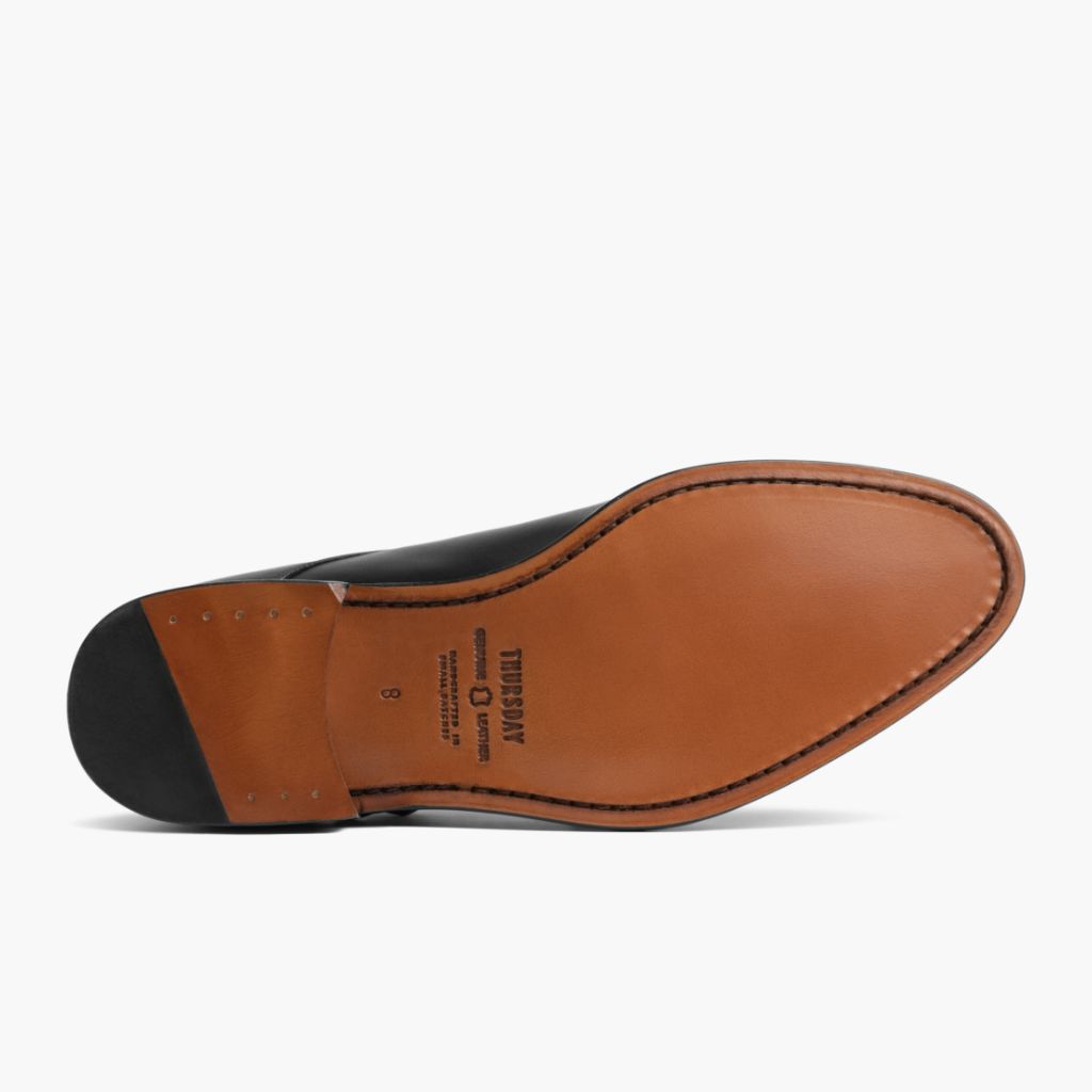 High-Traction Rubber Outsole & Lug Tread Pattern on Saint Musta Nahkaloaferit Miehille For Men