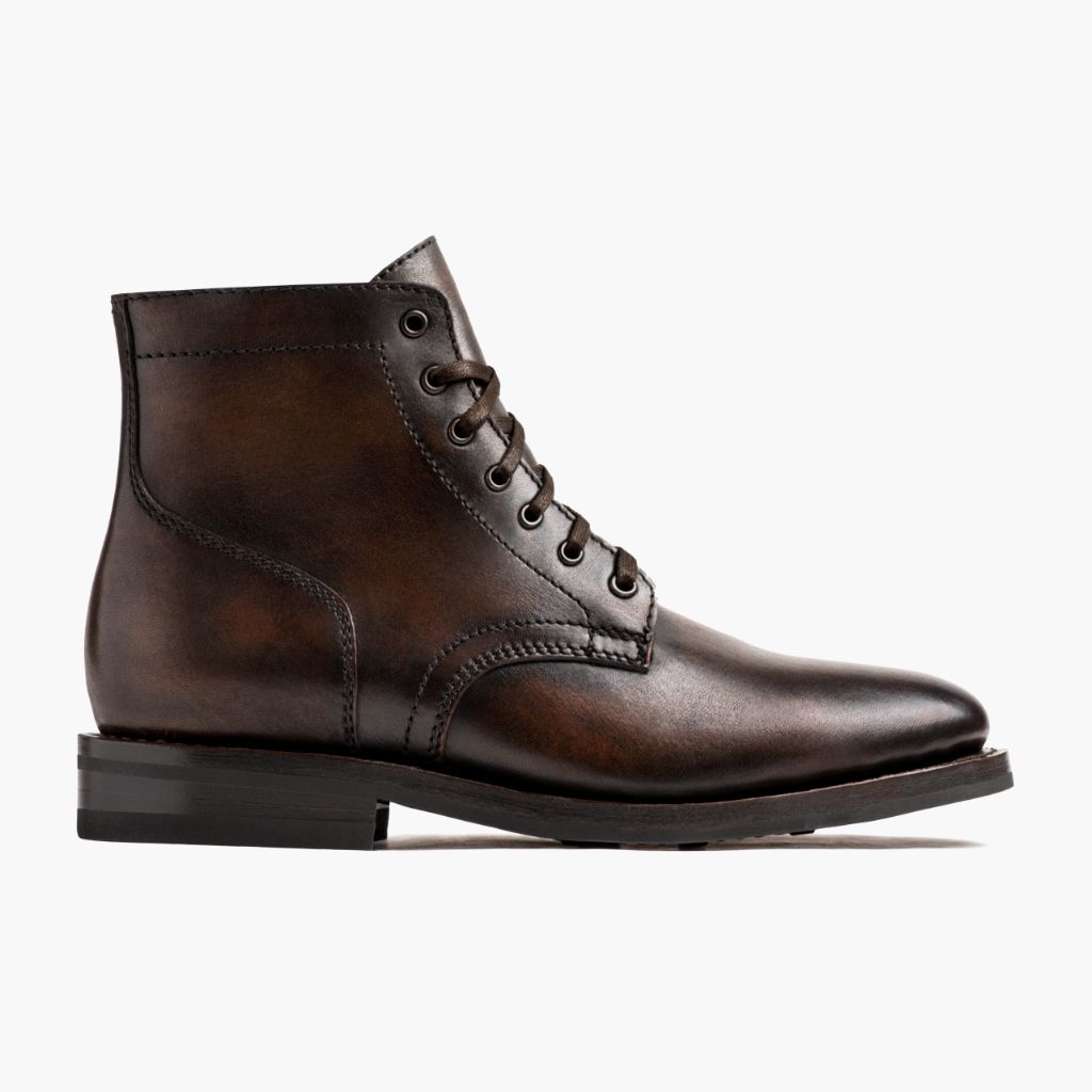 Black Full-Grain leather Boots - Goodyear welt -rakenne ja kärkiosa