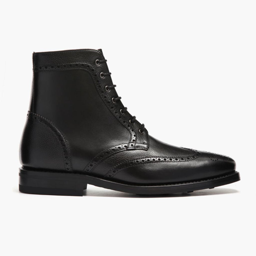 Wingtip Musta Nahkasaappaat Miehille