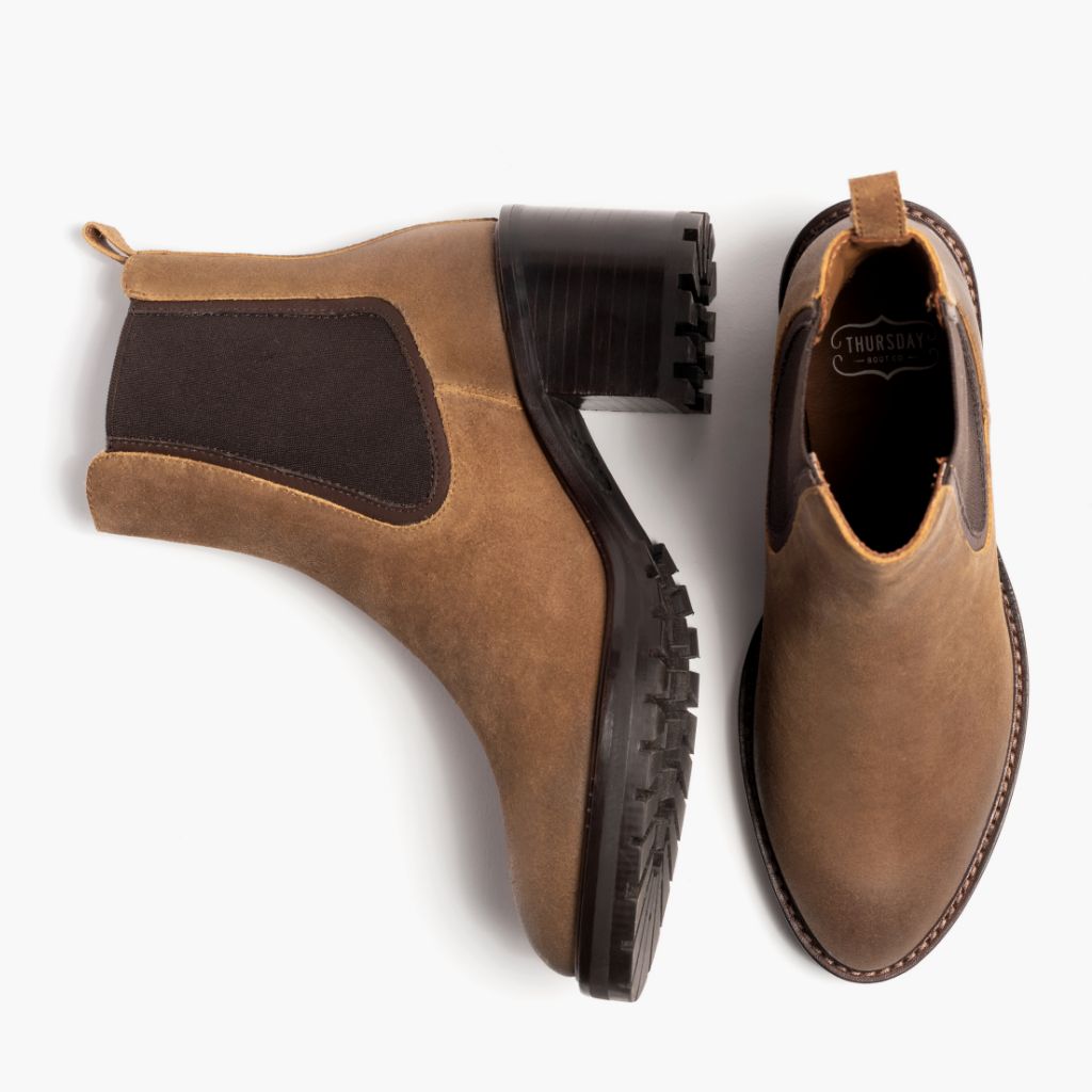 High-Traction Rubber Outsole & Lug Tread Pattern on Knockout Safari Nahkasaappaat Naisille