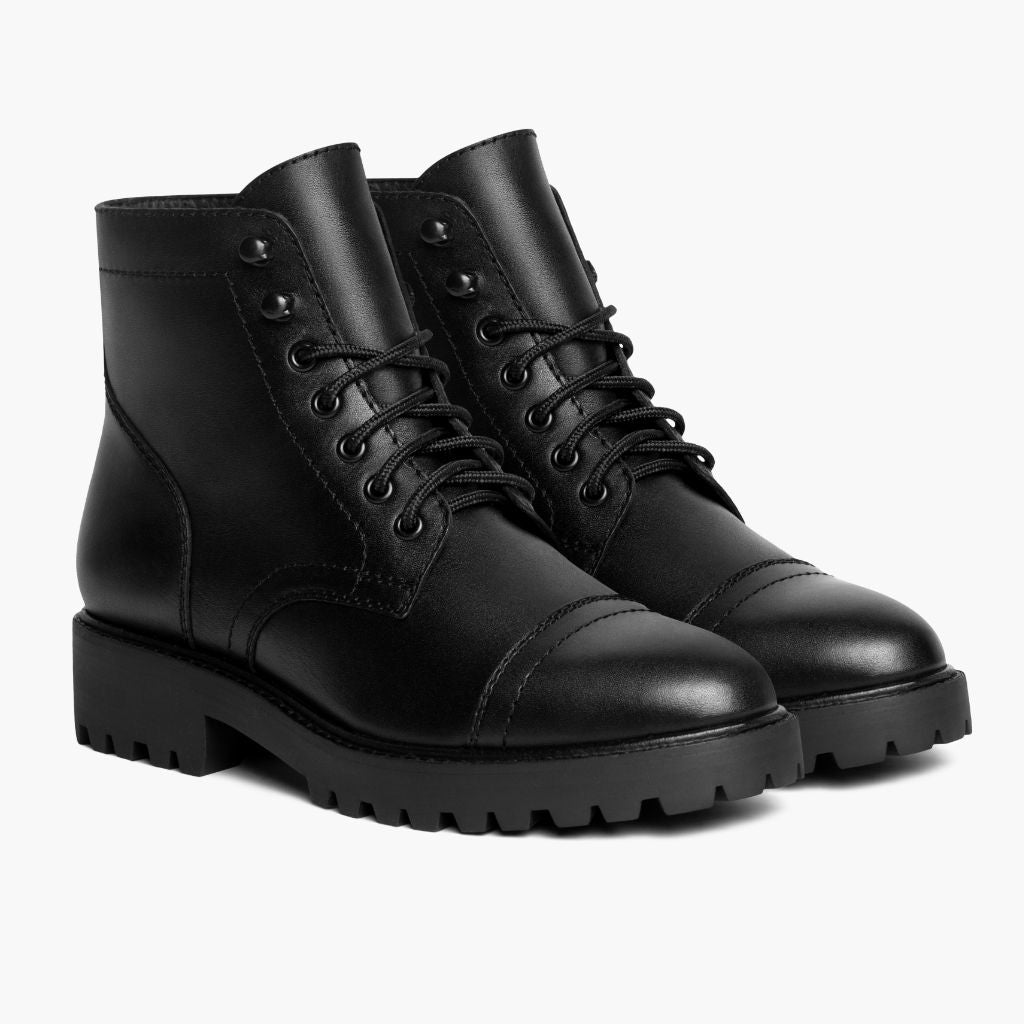 Black Full-Grain leather Boots - Goodyear welt -rakenne ja kärkiosa