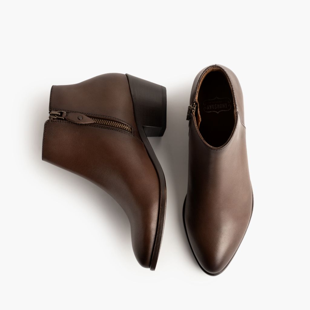 High-Traction Rubber Outsole & Lug Tread Pattern on Downtown Amaretto Nahkasaappaat Naisille