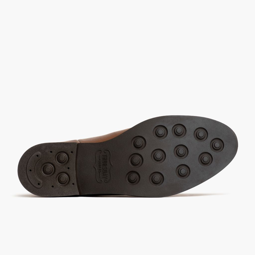 High-Traction Rubber Outsole & Lug Tread Pattern on Duchess Amber Wheat Nahkasaappaat Naisille