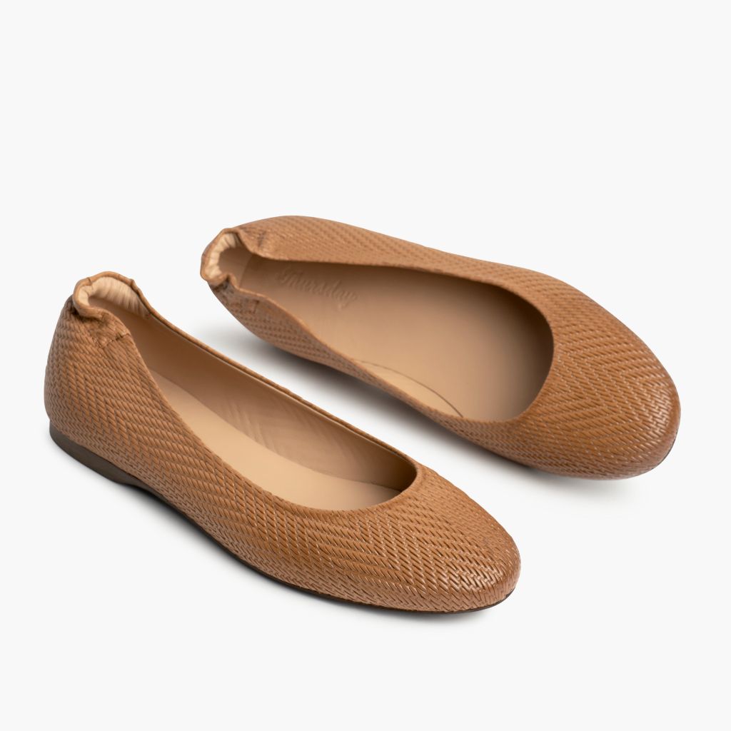 High-Traction Rubber Outsole & Lug Tread Pattern on Scrunch Vaaleanruskea Embossed Nahkasaappaat Naisille