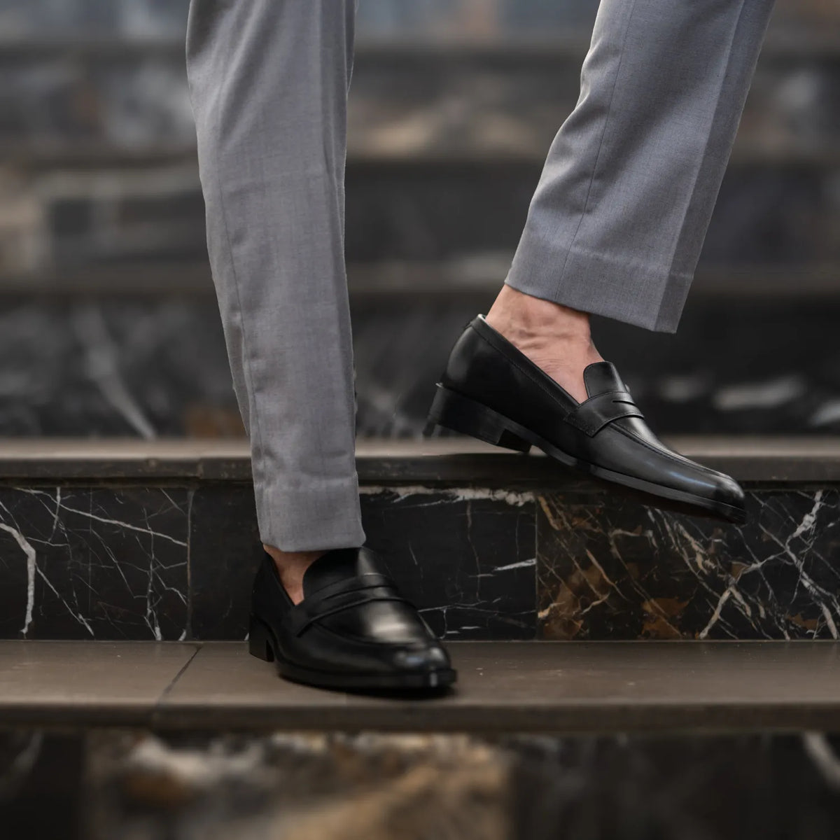 Orlaven Baxton Musta Nahkaloaferit Miehille footwear image 10