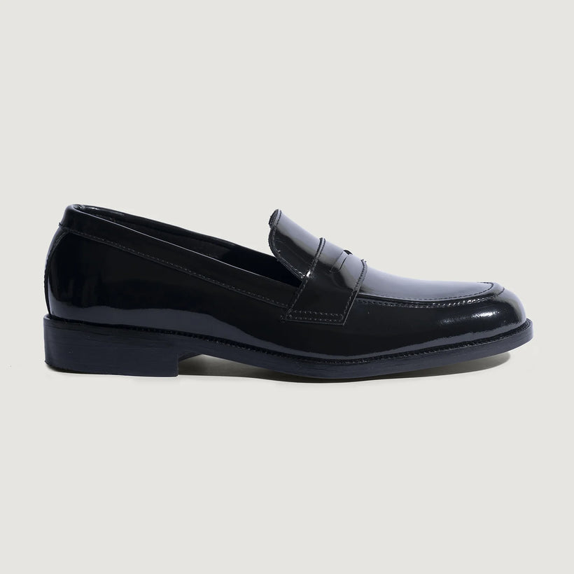 Baxton Musta Patent Leather Loafers Miehille