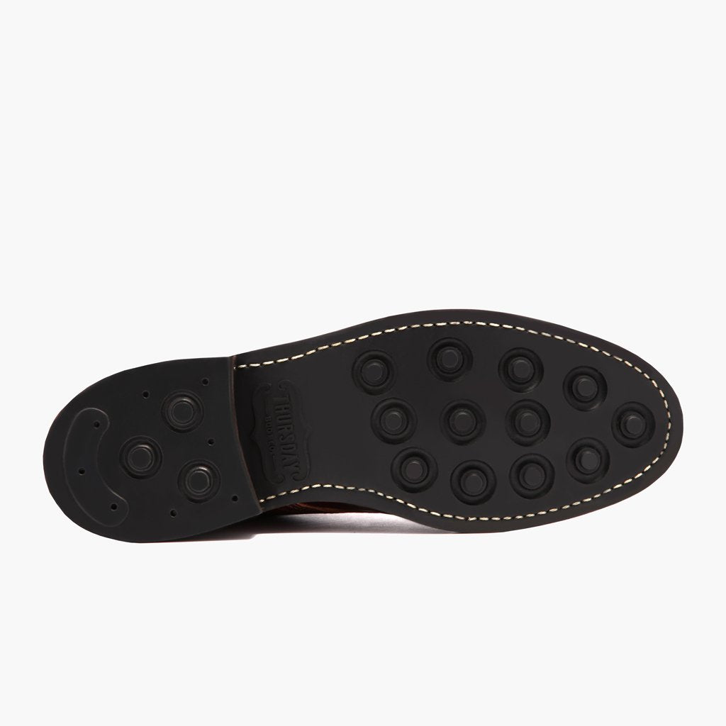 High-Traction Rubber Outsole & Lug Tread Pattern on Vanguard French Roast Nahkasaappaat Miehille For Men