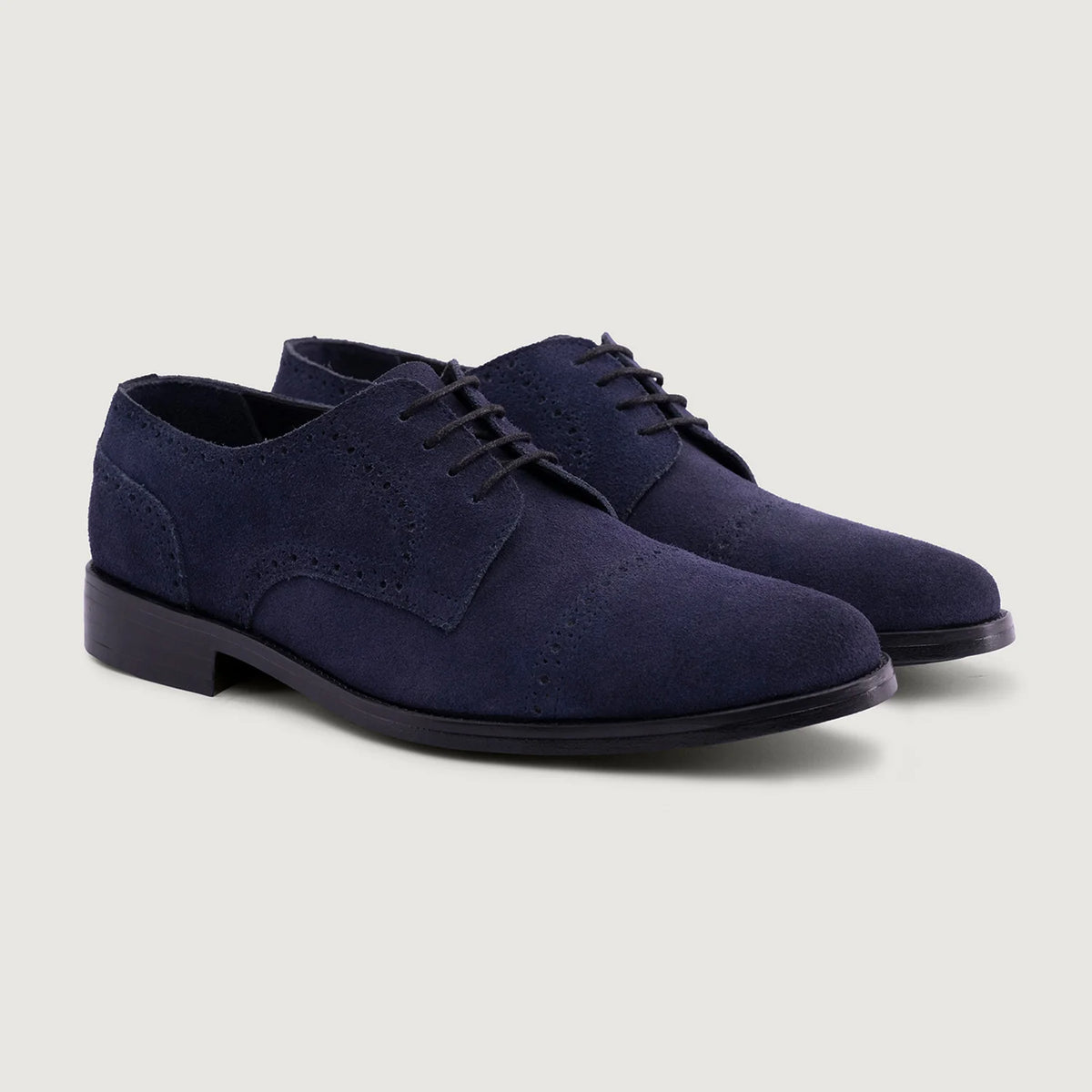 Dirk Brogues Derby Sininen Suede Nahkakengät - StudGuard Miehille in Blue Goatskin Suede - Sivunäkymä | Osta verkosta