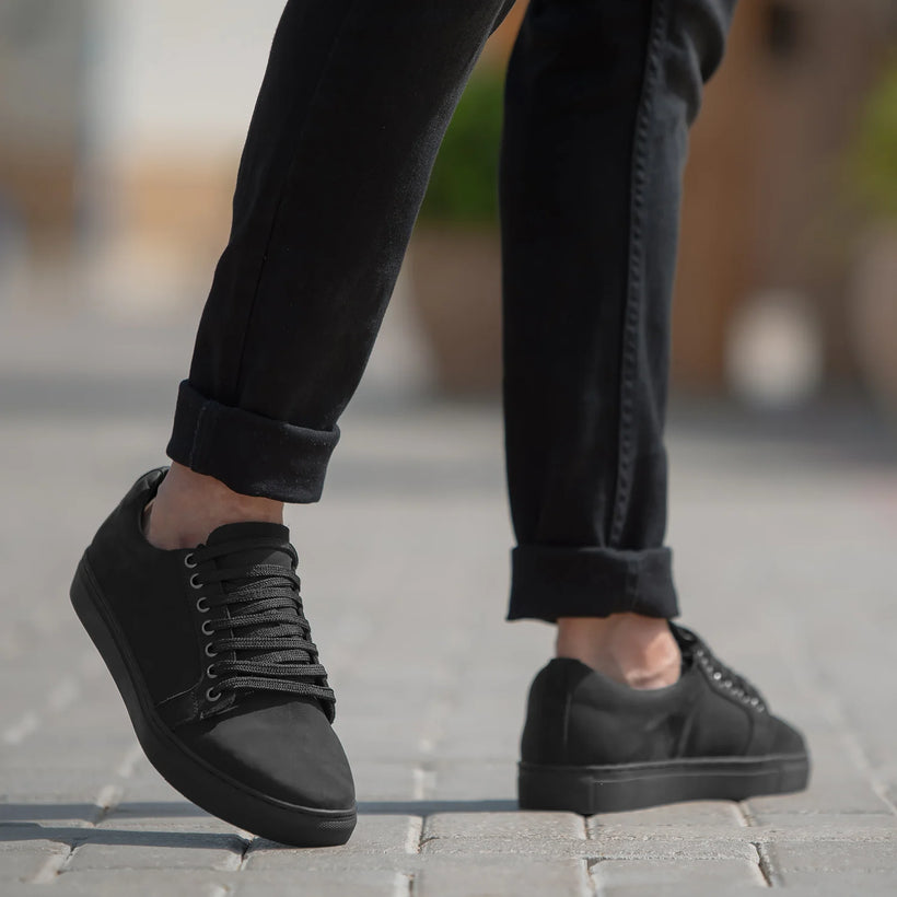 Murphy Low Top Musta Nubuck Nahkatennarit Miehille