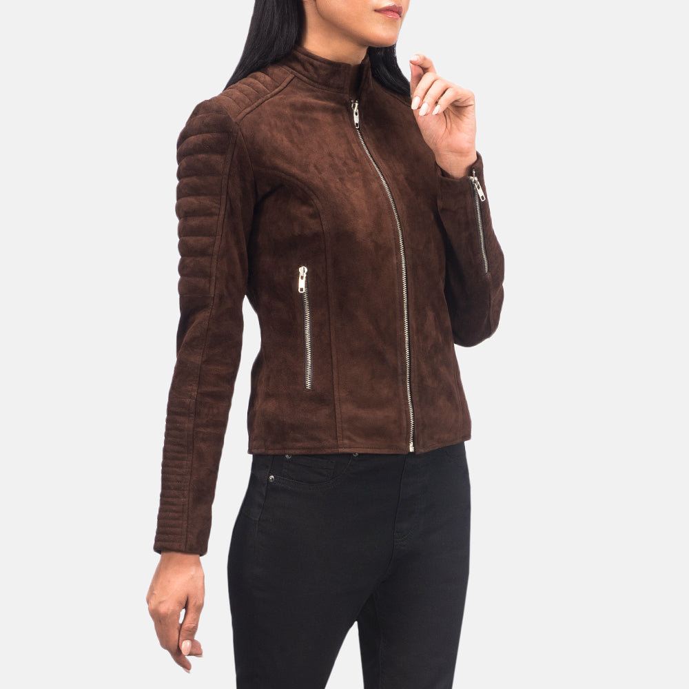 Women's Adalyn Quilted Mocha Suede Nahkainen Biker-takki Naisille - Lateral Side Profile View Showing Sleeve Cut &amp; Athletic Taper Fit