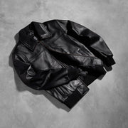 Styled Fit Perspective of Men's Air Rolf Musta Nahkainen Pommitakki Miehille on Model - Natural Daylight Drape