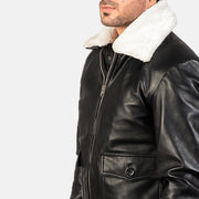
Sisäpuolen näkymä Showing Quilted Viscose Lining & Kaksi käytännöllistä sisätaskua