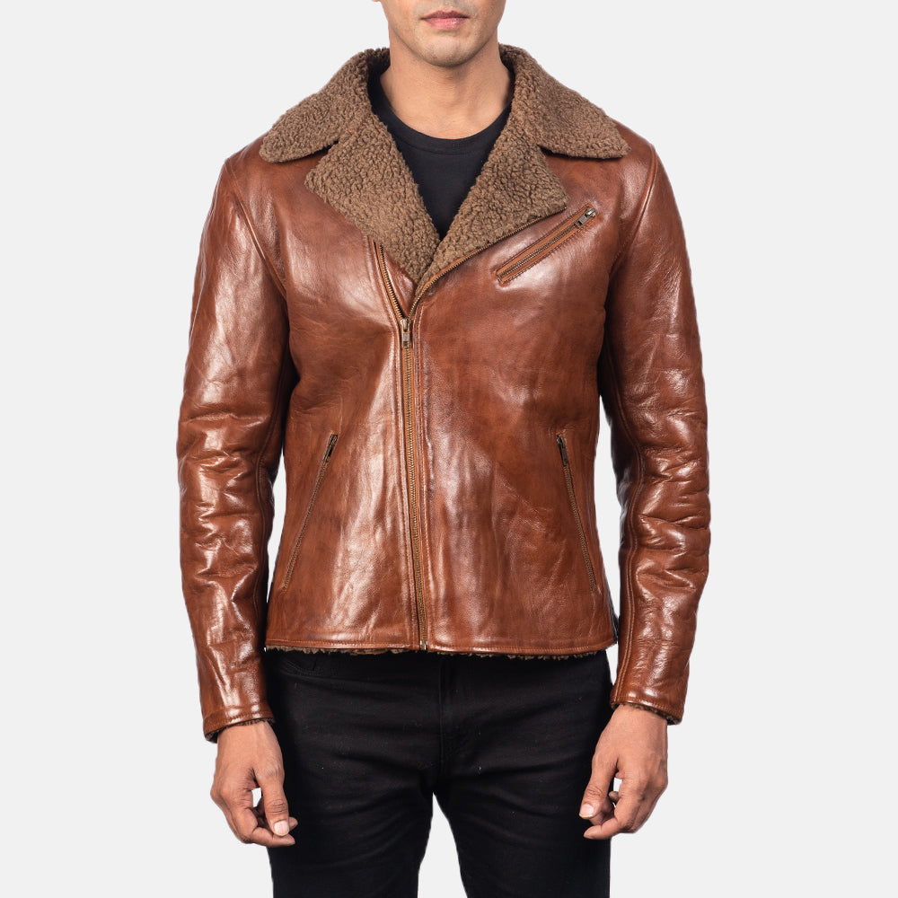 Men's Alberto Shearling Ruskea Nahkatakki Miehille - Lateral Side Profile View Showing Sleeve Cut &amp; Athletic Taper Fit