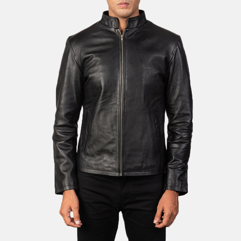 
Alex Black Leather Biker Jacket - Sivuprofiili ergonomisella hihanleikkauksella