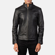 
Alex Black Leather Biker Jacket - Sivuprofiili ergonomisella hihanleikkauksella