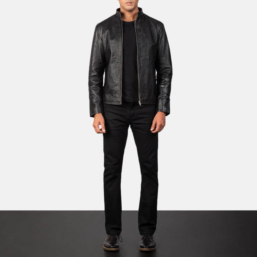 
Yksityiskohtainen lähikuva of Band & Zipper Hardware on Alex Black Leather Biker Jacket