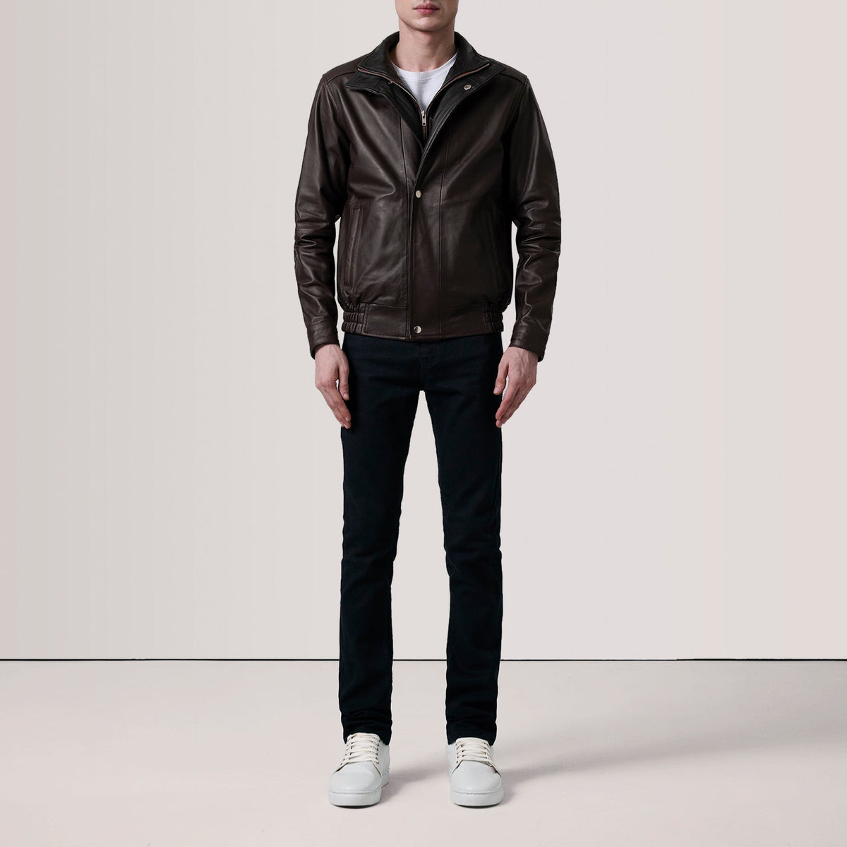 Alfred Nahkainen Pommitakki Miehille – alternate product view 2