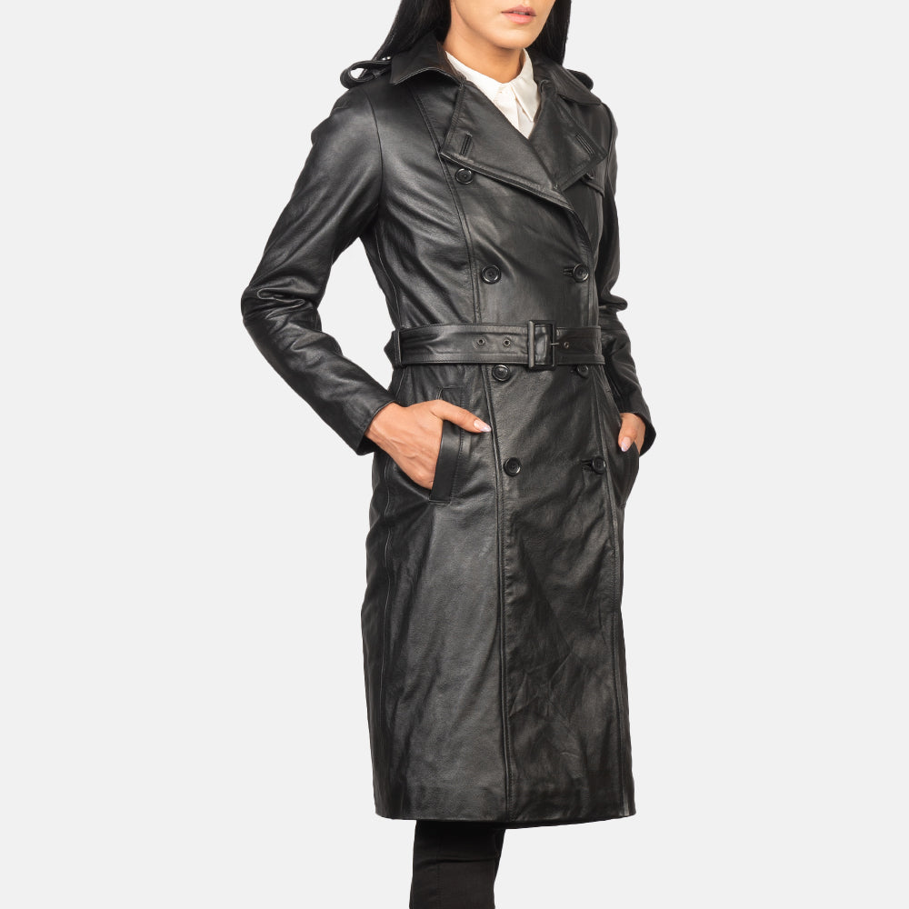 
Yksityiskohtainen lähikuva of Notch & Buttons Hardware on Alice Black Double Breasted Leather Coat