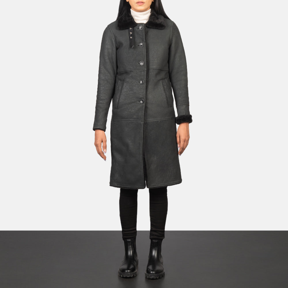 Women's Alina Shearling Musta Nahkatakki Pitkä Naisille in Distressed Black Sheepskin Leather - Front Profile View &amp; Tailored Silhouette | Buy Online