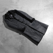 Open Hem &amp; Hem Craftsmanship Construction Detail on Women's Alina Shearling Musta Nahkatakki Pitkä Naisille