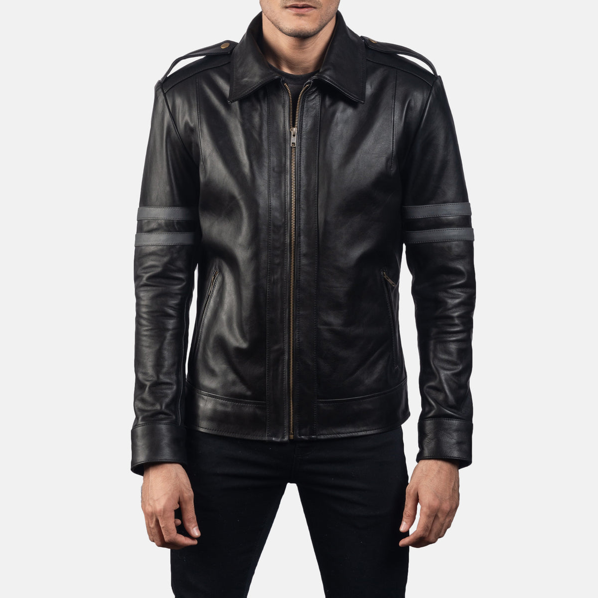 Armstrong Musta Nahkainen Biker-takki Miehille in Black Cowhide Leather - Front Profile View &amp; Tailored Silhouette | Buy Online