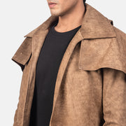 
Yksityiskohtainen lähikuva of Classic Collar & Heavy-Duty Zipper Hardware on Army Ruskea Leather Duster Miehille