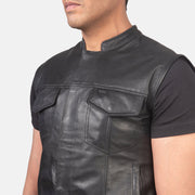 
Sisäpuolen näkymä Showing Quilted Polyester Lining & Kaksi käytännöllistä sisätaskua