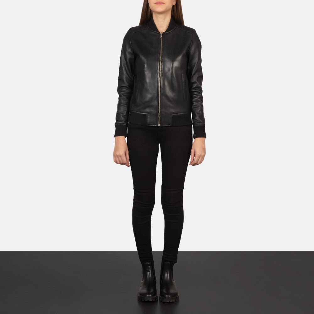 Women's Bliss Musta Nahkainen Pommitakki Naisille - Lateral Side Profile View Showing Sleeve Cut &amp; Athletic Taper Fit