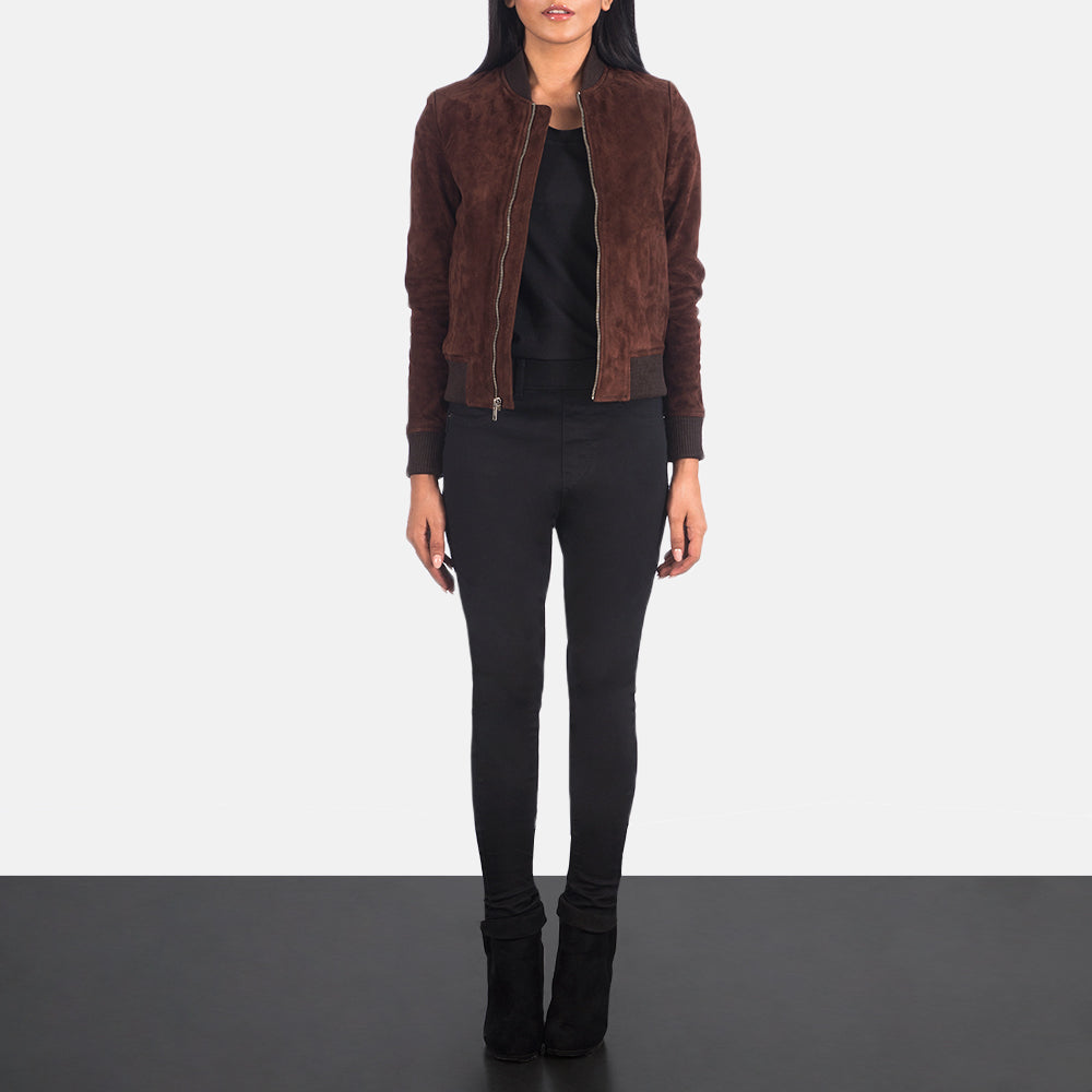 Women's Bliss Ruskea Suede Nahkainen Pommitakki Naisille - Lateral Side Profile View Showing Sleeve Cut &amp; Athletic Taper Fit