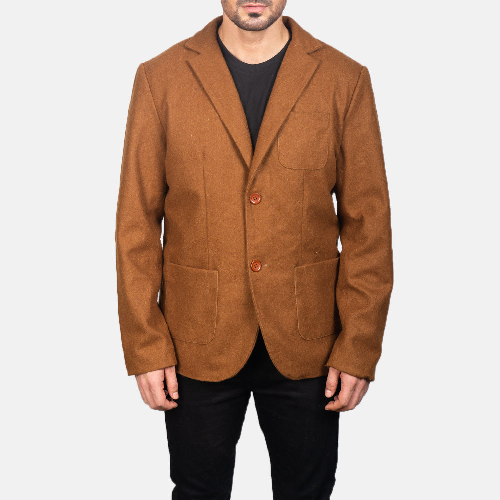 
Yksityiskohtainen lähikuva of Notch & Button Hardware on Khaki Wool Blazer