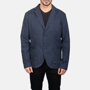 Close-Up Detail of Notch &amp; Button Hardware on Borges Navy Blue Nahkainen Bleiseri Miehille