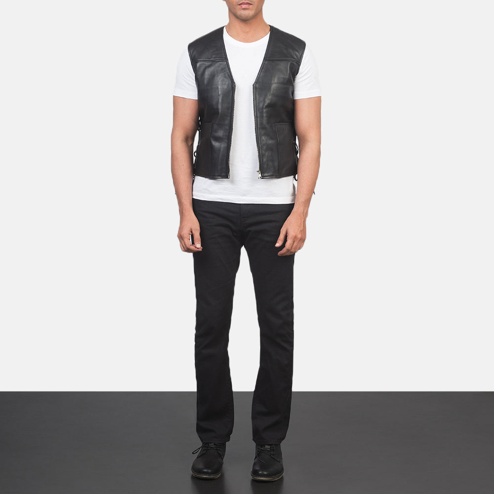 Men's Brandon Musta Nahkaliivi Miehille - Lateral Side Profile View Showing Sleeve Cut &amp; Athletic Taper Fit