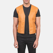 Men's Brandon Vaaleanruskea Ruskea Nahkaliivi Miehille in Tan Brown Sheepskin Leather - Front Profile View &amp; Tailored Silhouette | Buy Online