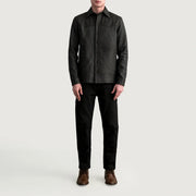 
Yksityiskohtainen lähikuva of Shirt & Buttons Hardware on Bronco Tumbled Ruskea Leather Shirt Miehille