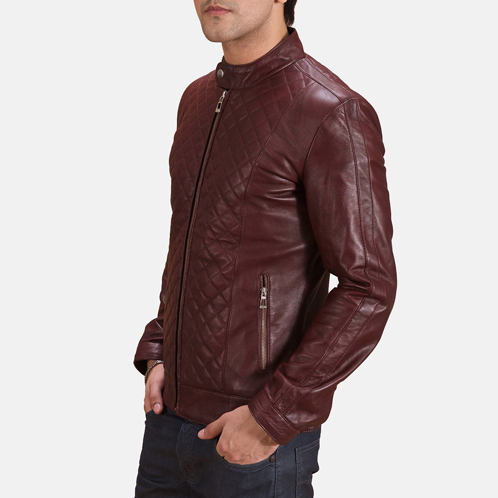 
Maroon Sheepskin Leather Biker Jacket - Takaa istuvilla olkapäillä ja siistillä helmalla