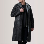 
Cai Distressed Musta Leather Shearling Nahkatakki pitkä Miehille For Men in Distressed Black Sheepskin Snuffed - Edestä ja räätälöity siluetti | Osta verkosta