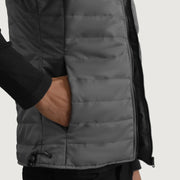 
Sisäpuolen näkymä Showing Quilted Viscose Lining & Kaksi käytännöllistä sisätaskua