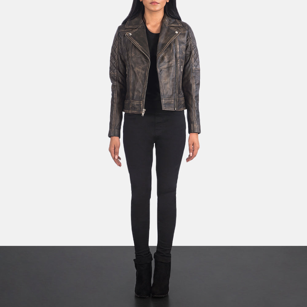 
Carolyn Quilted Distressed Brown Biker Jacket - Sivuprofiili ergonomisella hihanleikkauksella
