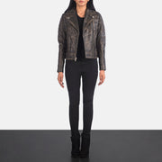 
Carolyn Quilted Distressed Brown Biker Jacket - Sivuprofiili ergonomisella hihanleikkauksella
