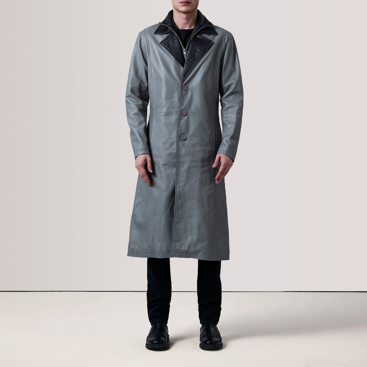 
Grey Sheepskin leather Coat - Takaa istuvilla olkapäillä ja siistillä helmalla
